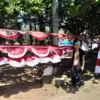 Marak Tren Belanja Online, Pedagang Bendera Musiman di Kendal Mengeluh Penjualan Anjlok