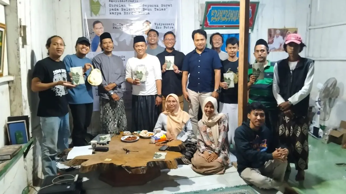 Otokritik Santri dan Relasi Kuasa Pesantren Mengemuka dalam Bedah Buku Raedu Basha Otokritik Santri dan Relasi Kuasa Pesantren Mengemuka dalam Bedah Buku Raedu Basha