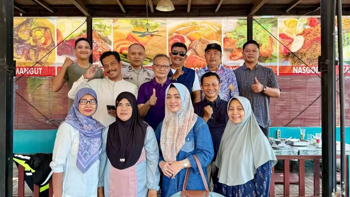 Perkuat Jejaring Profesi, Alumni FH Unikal Angkatan 2008 Gelar Reuni di Pekalongan