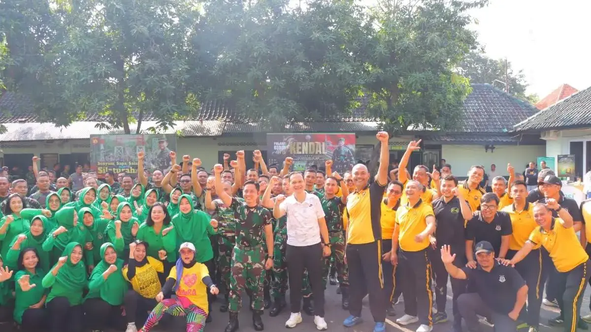 Perkuat Sinergi Kamtibmas, TNI-Polri dan Kejaksaan di Kendal Gelar Senam Bersama di Makodim Perkuat Sinergi Kamtibmas, TNI-Polri dan Kejaksaan di Kendal Gelar Senam Bersama di Makodim