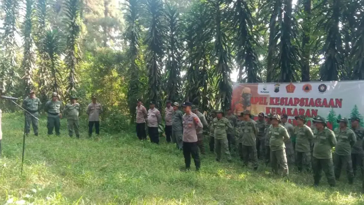 Polres Pekalongan Gelar Apel Kesiapsiagaan Karhutla, Perkuat Sinergi Cegah Kebakaran Polres Pekalongan Gelar Apel Kesiapsiagaan Karhutla, Perkuat Sinergi Cegah Kebakaran
