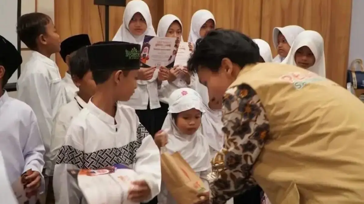 Sahabat Al Ummah Ajak 20 Anak Yatim Eksplorasi Dunia Perhotelan di Aston Pekalongan Sahabat Al Ummah Ajak 20 Anak Yatim Eksplorasi Dunia Perhotelan di Aston Pekalongan