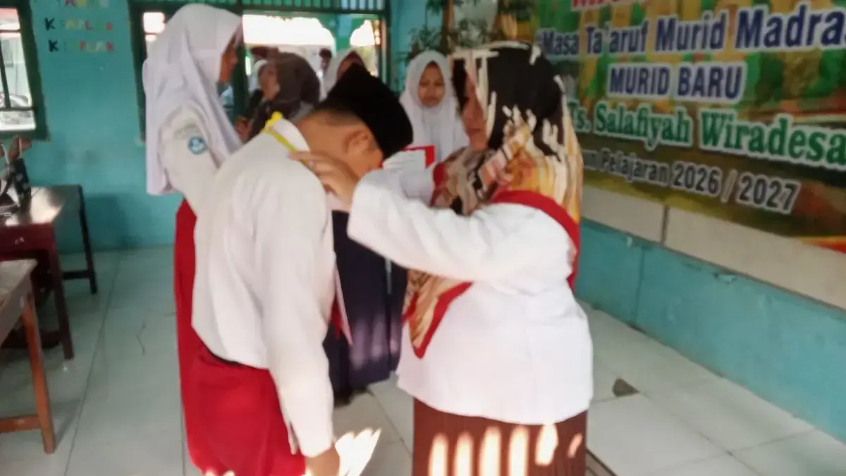 Sambut Siswa Baru, MTs Tsalafiyah Wiradesa Matangkan Adab dan Kenalkan Fasilitas Lewat Matamuda Sambut Siswa Baru, MTs Tsalafiyah Wiradesa Matangkan Adab dan Kenalkan Fasilitas Lewat Matamuda