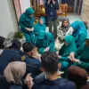 Sulap Ubi Ungu Jadi Klepon Kekinian, Mahasiswa KKN USM Dorong Ekonomi Ibu PKK Gondoriyo