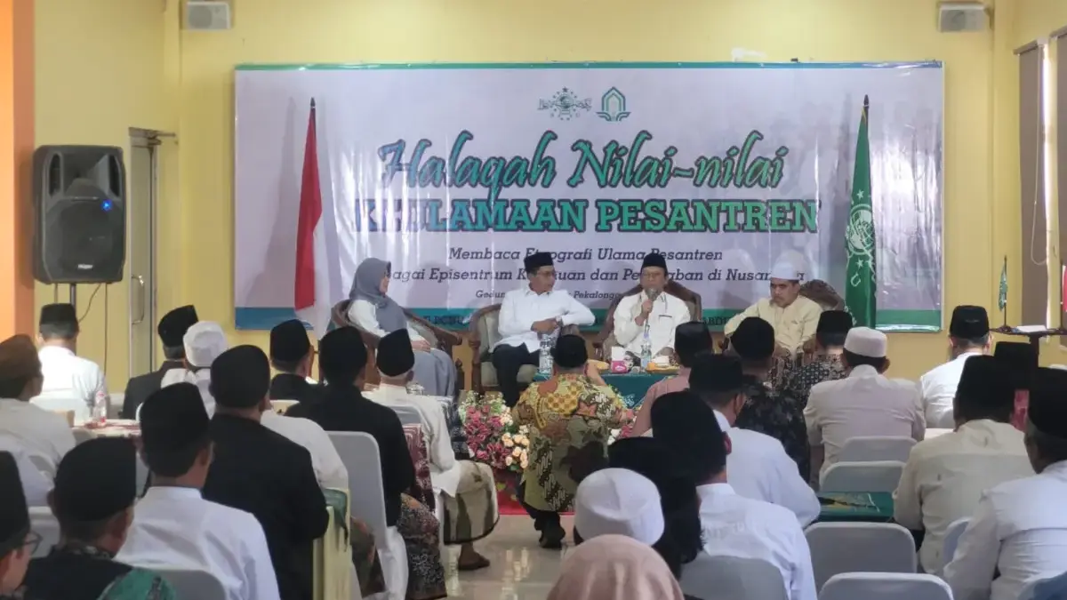 Tiga Gus Nasional Bedah Peran Ulama Pesantren di Pekalongan, Tegaskan Pentingnya Teladan dan Sanad Tiga Gus Nasional Bedah Peran Ulama Pesantren di Pekalongan, Tegaskan Pentingnya Teladan dan Sanad