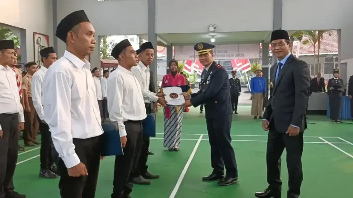 318 WBP Lapas Batang Terima Remisi HUT RI, 6 Langsung Bebas di Momen Kemerdekaan ke-81 318 WBP Lapas Batang Terima Remisi HUT RI, 6 Langsung Bebas di Momen Kemerdekaan ke-81