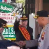 AKBP Ratna Resmi Jabat Kapolres Kendal Gantikan Hendry Lewat Pedang Pora