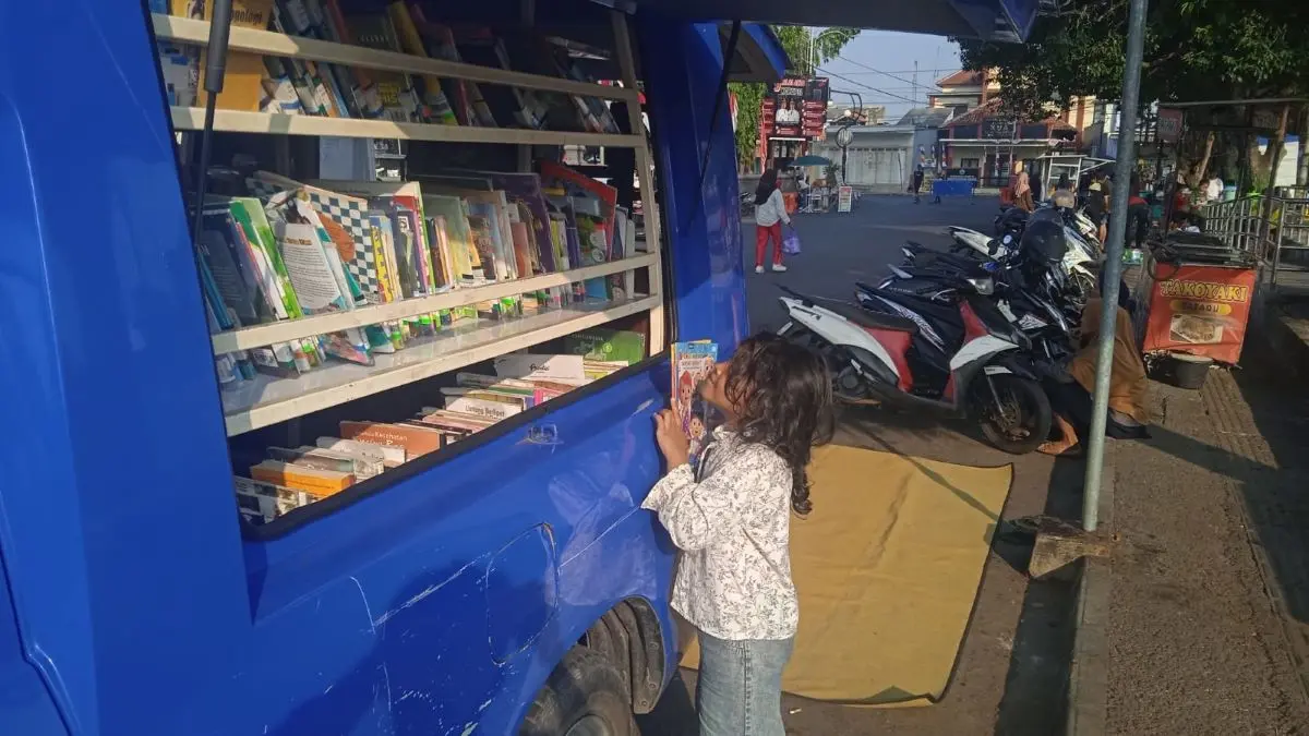 Car Free Day Batang Makin Hidup dengan Layanan Perpustakaan Keliling Gratis Setiap Minggu Car Free Day Batang Makin Hidup dengan Layanan Perpustakaan Keliling Gratis Setiap Minggu