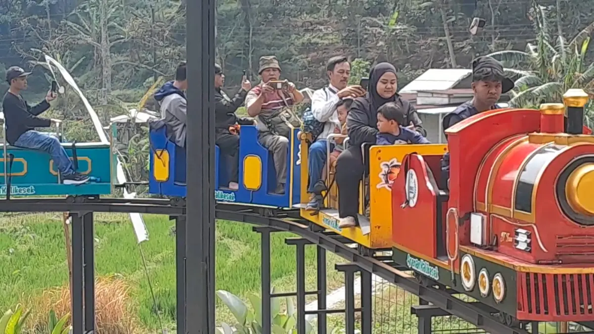 Kali Kesek Jadi Mesin Ekonomi Desa, Raup Rp5 Miliar Setahun dan Serap 80 Pekerja Kali Kesek Jadi Mesin Ekonomi Desa