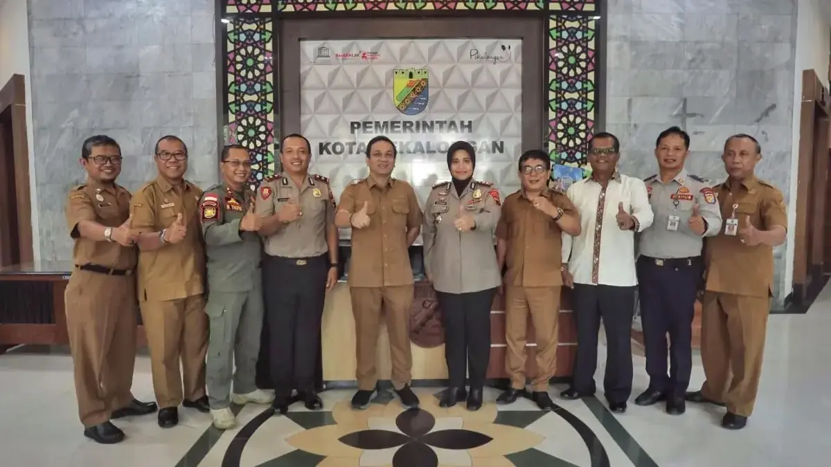 Kapolres Pekalongan AKBP Ferra Silaturahmi ke Forkopimda dan Tokoh Agama, Perkuat Sinergi Kamtibmas Kapolres Pekalongan AKBP Ferra Silaturahmi ke Forkopimda dan Tokoh Agama, Perkuat Sinergi Kamtibmas