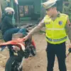 Knalpot Brong Berisik, Lima Pengendara Motor Ditilang Polisi di Jalur Pantura Kendal
