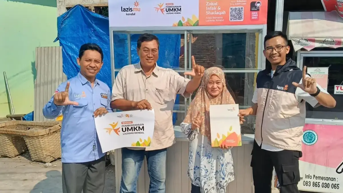 Lazismu Kendal Bantu Gerobak dan Modal UMKM, Pasangan Gemuh Rintis Usaha Kuliner