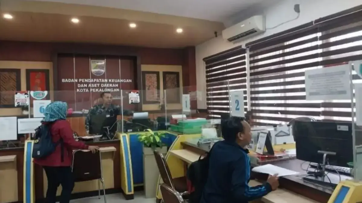 Pemkot Pekalongan Bebaskan Denda PBB Sepanjang Agustus, Manfaatkan Momen HUT RI Pemkot Pekalongan Bebaskan Denda PBB Sepanjang Agustus, Manfaatkan Momen HUT RI