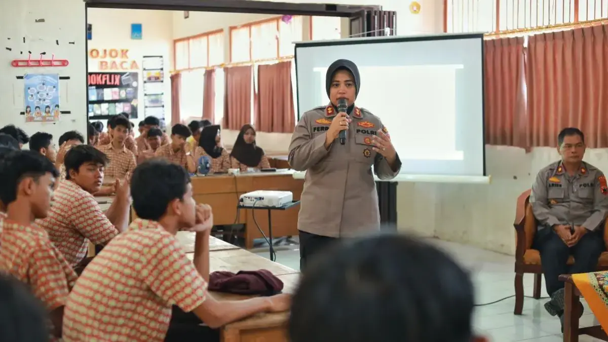 Police Goes to School di SMAN 4 Pekalongan, Kapolres Ajak Siswa Lawan Bullying dengan Prestasi