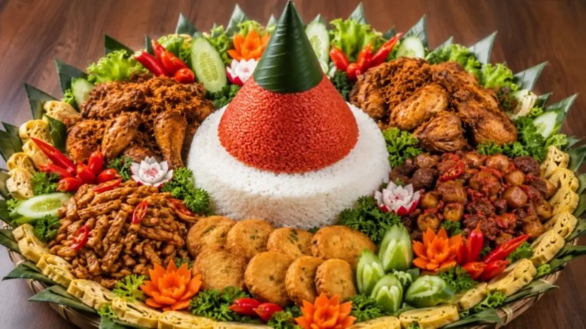 Resep Tumpeng untuk 17 Agustus 2026 dengan Nasi Merah Putih dan Lauk Lengkap, Mudah dan Enak! Resep Tumpeng untuk 17 Agustus 2026