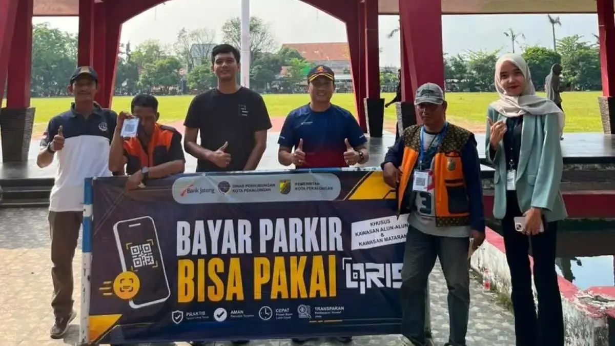 Bebas Pungli, Dishub Pekalongan Siapkan Bayar Parkir QRIS di 22 Titik Alun-Alun dan Mataram Bebas Pungli, Dishub Pekalongan Siapkan Bayar Parkir QRIS di 22 Titik Alun-Alun dan Mataram