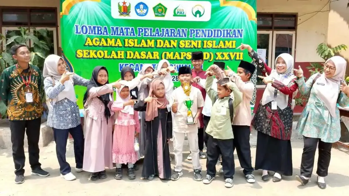 Belajar di Rumah Warga akibat Sekolah Direvitalisasi, Siswa SD Tengeng Wetan Raih 2 Juara MAPSI Belajar di Rumah Warga akibat Sekolah Direvitalisasi, Siswa SD Tengeng Wetan Raih 2 Juara MAPSI