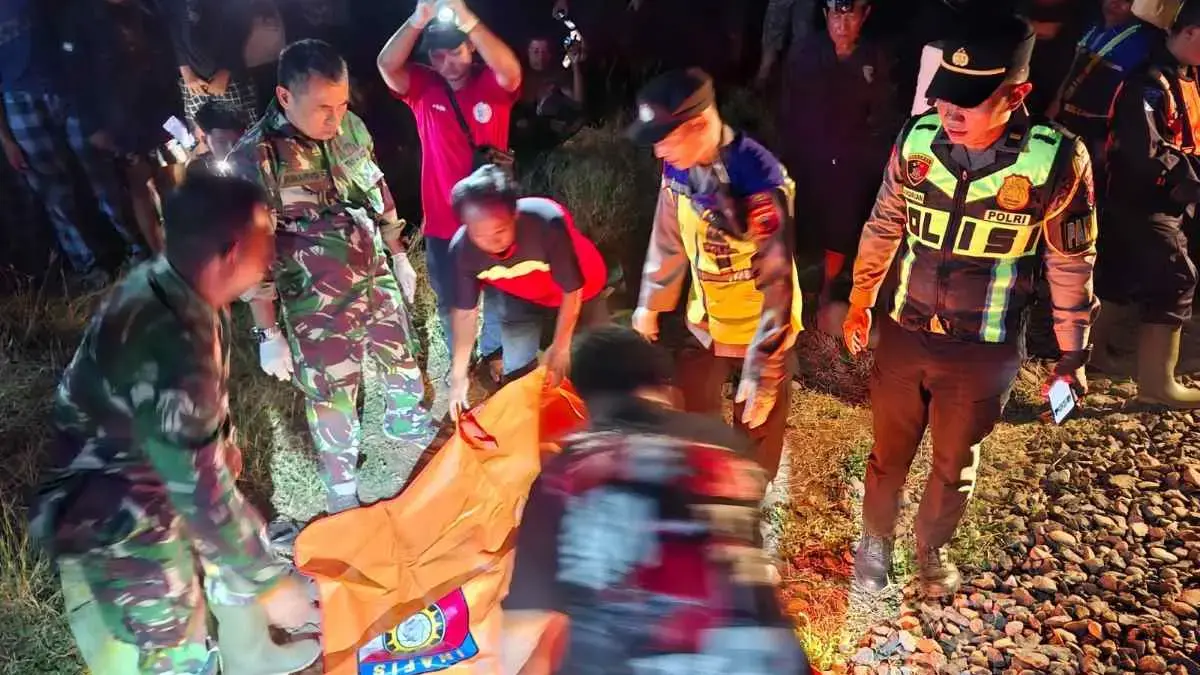 Berjalan di Tepi Rel, Lansia di Batang Tewas Tertemper KA Kaligung Relasi Tegal-Semarang Berjalan di Tepi Rel, Lansia di Batang Tewas Tertemper KA Kaligung Relasi Tegal-Semarang
