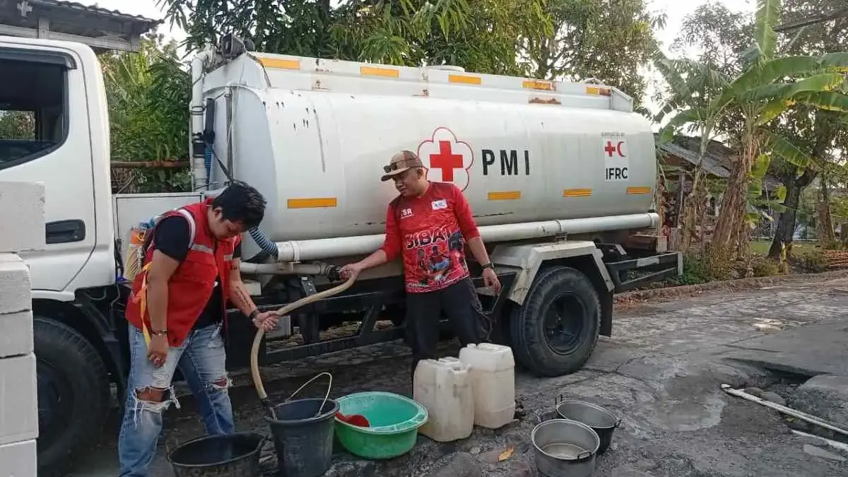 Dampak Kekeringan Meluas ke 6 Kecamatan di Kendal, PMI dan BPBD Genjot Penyaluran Air Bersih