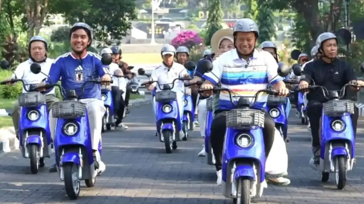 Dorong Kampus Hijau, Undip Luncurkan 220 Sepeda Listrik Rakitan Mahasiswa Sekolah Vokasi Dorong Kampus Hijau, Undip Luncurkan 220 Sepeda Listrik Rakitan Mahasiswa Sekolah Vokasi