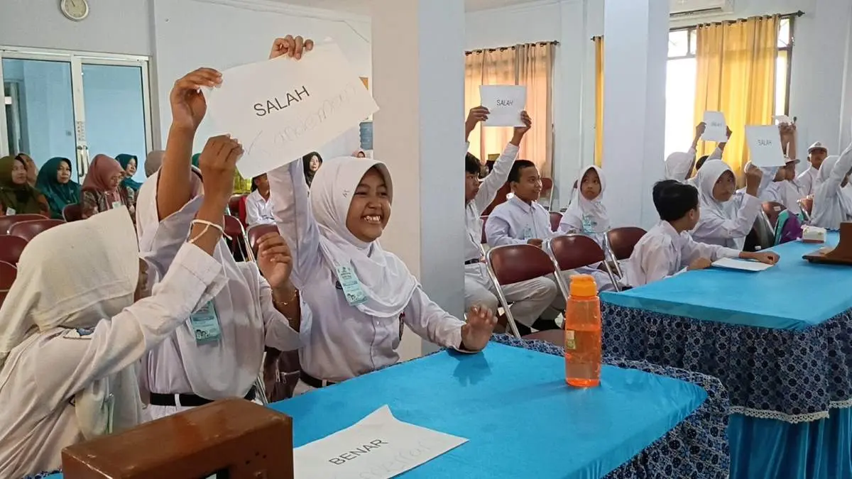 Edukasi PHBS Sejak Dini, TP PKK Batang Gelar Lomba Cerdas Cermat Dokter Kecil Tingkat SD Edukasi PHBS Sejak Dini, TP PKK Batang Gelar Lomba Cerdas Cermat Dokter Kecil Tingkat SD