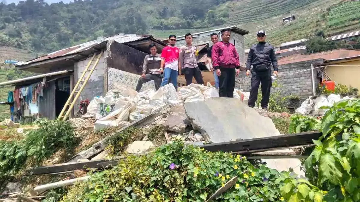 Gempa M 3,8 Wonosobo Terasa hingga Batang, Satu Dapur Rumah Warga di Zona Merah Roboh