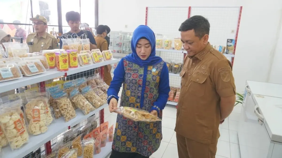 Hemat Biaya hingga Rp 2,3 Juta, Dinperinaker Pekalongan Dorong IKM Daftarkan Merek Dagang Hemat Biaya hingga Rp 2,3 Juta, Dinperinaker Pekalongan Dorong IKM Daftarkan Merek Dagang