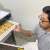 Inovatif, Petani Gen Z Batang Olah Pisang Tanduk Jadi Sale Kekinian Topping Kacang