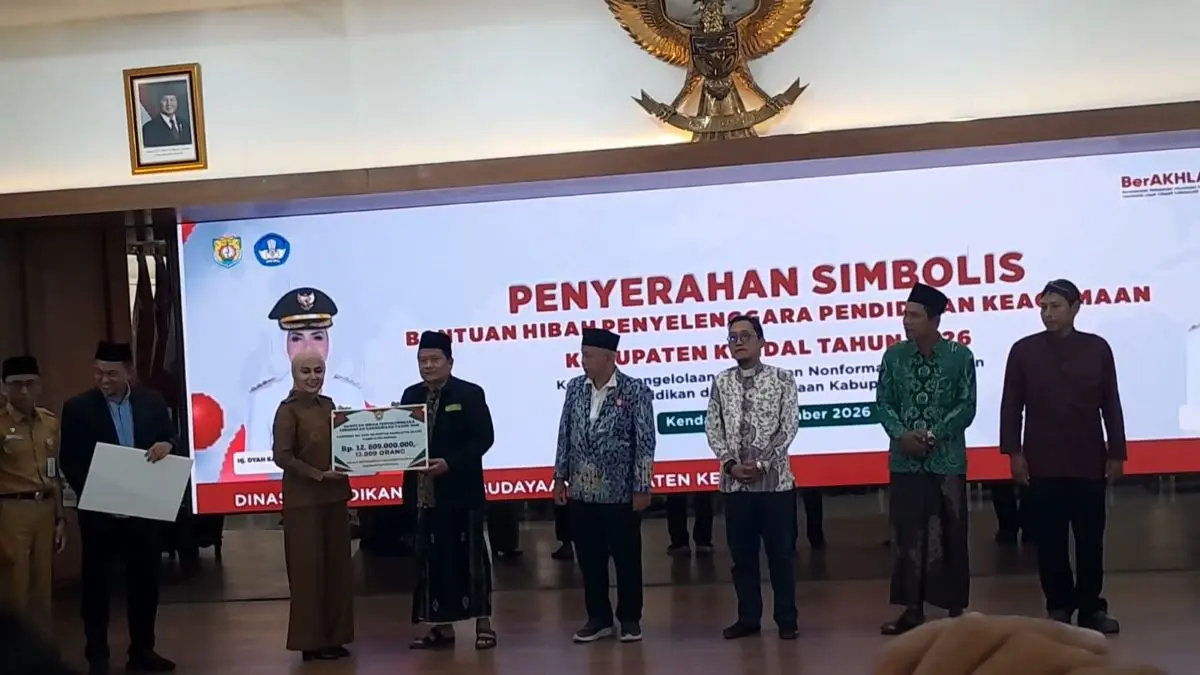 Pemkab Kendal Gelontorkan Rp 14,27 Miliar Insentif untuk 14.273 Guru Keagamaan Nonformal Pemkab Kendal Gelontorkan Rp 14,27 Miliar Insentif untuk 14.273 Guru Keagamaan Nonformal