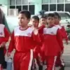 Siswa SD Al Irsyad Banyumas Hijaukan Jalanan Lewat Jalan Sehat dan Edukasi Lingkungan