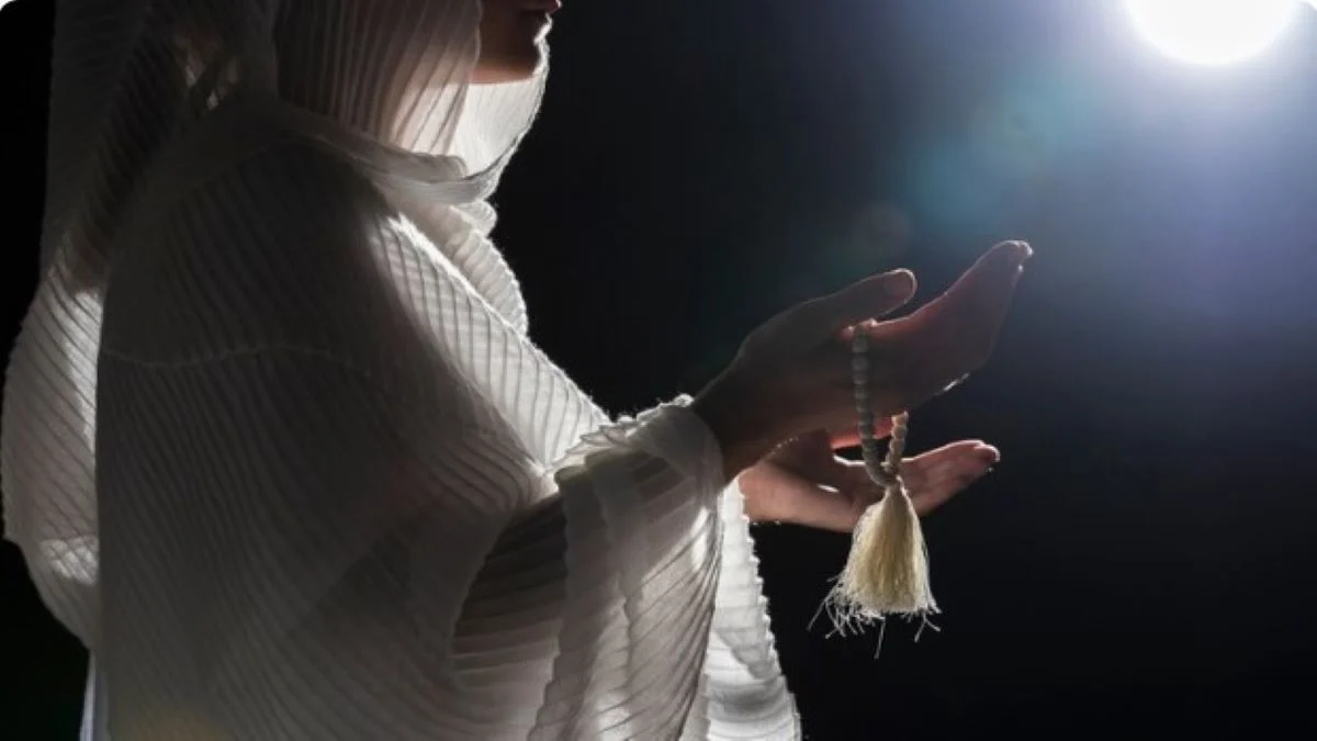Amalan Dzikir dan Doa Agar Suami Tidak Pelit dalam Rumah Tangga! Bisa Langsung Dipraktikkan Para Istri Amalan dzikir dan doa agar suami tidak pelit