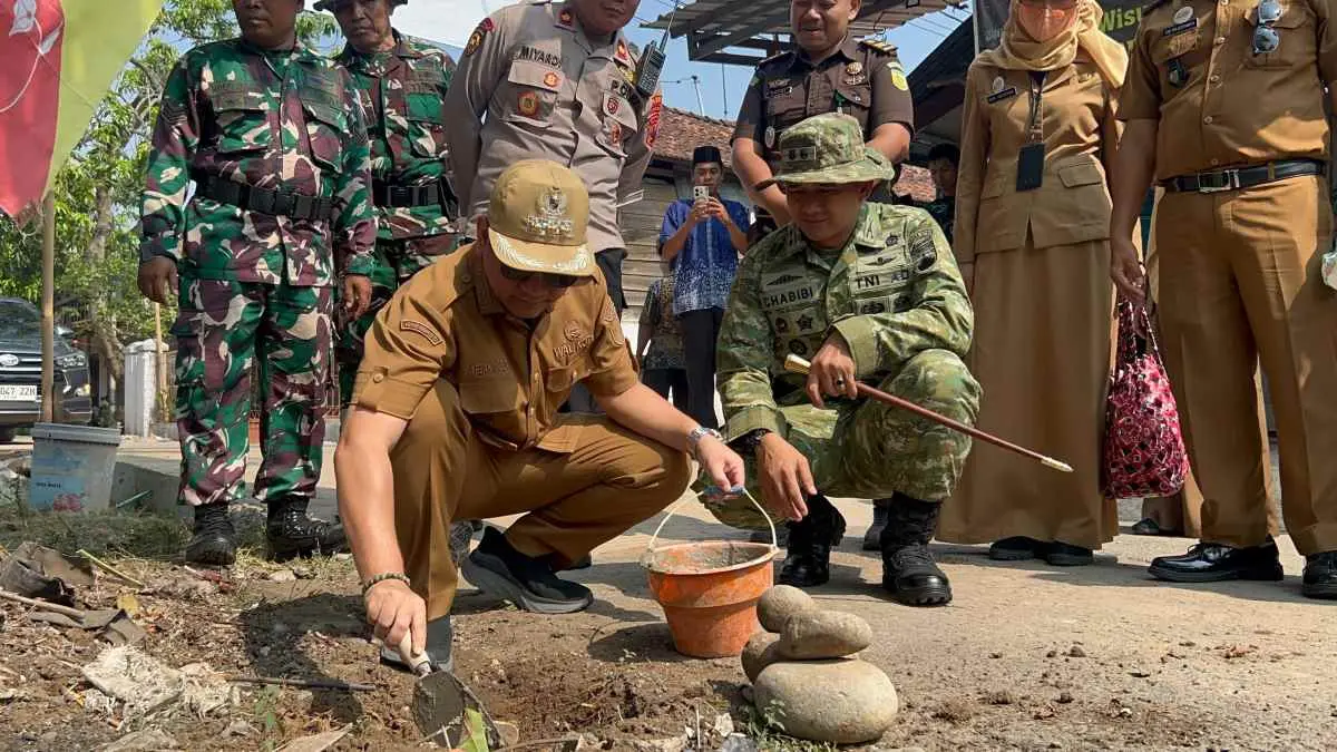 Atasi Genangan Hujan dan Rob, TMMD Sengkuyung IV Pekalongan Sasar Pengecoran Jalan Pringrejo Atasi Genangan Hujan dan Rob, TMMD Sengkuyung IV Pekalongan Sasar Pengecoran Jalan Pringrejo