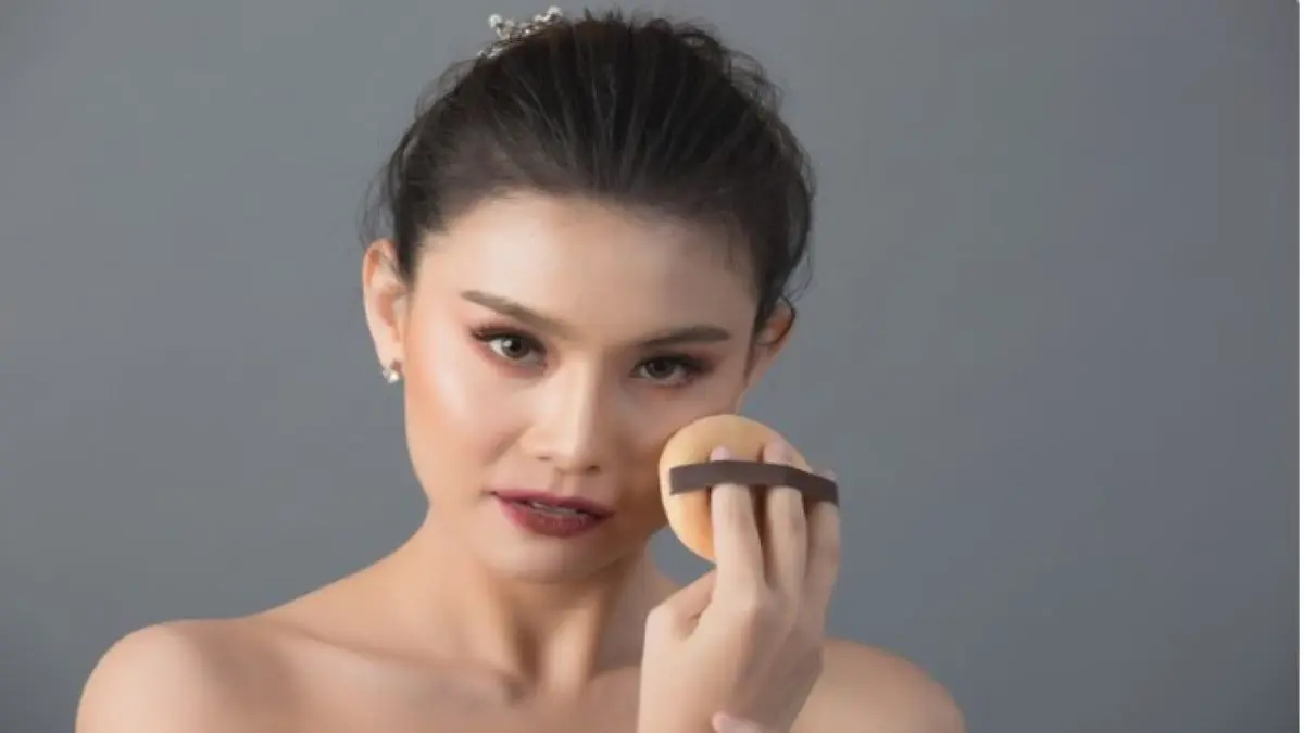 Cushion Make Over Powerstay untuk Kulit Berminyak dan Makeup Tahan Lama! Begini Reviewnya Cushion Make Over Powerstay