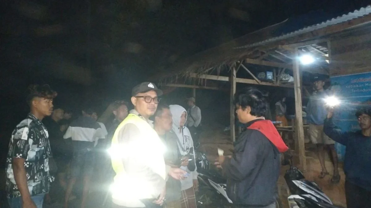 Diduga Bobol Warung di Talun Pekalongan, Dua Terduga Pelaku Diamankan Polisi dan Berakhir Damai Diduga Bobol Warung di Talun Pekalongan, Dua Terduga Pelaku Diamankan Polisi dan Berakhir Damai