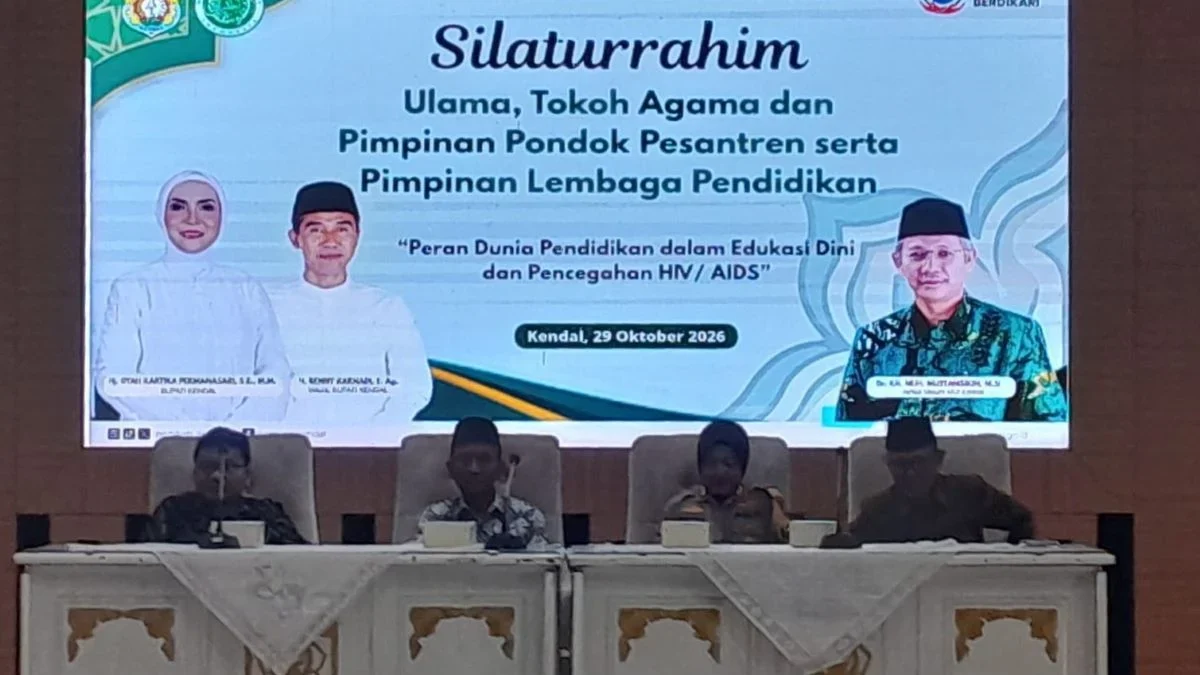 Industrialisasi Melaju Pesat, 2.000 Kasus HIV/AIDS Terdata Intai Generasi Muda Kabupaten Kendal Industrialisasi Melaju Pesat, 2.000 Kasus HIV/AIDS Terdata Intai Generasi Muda Kabupaten Kendal