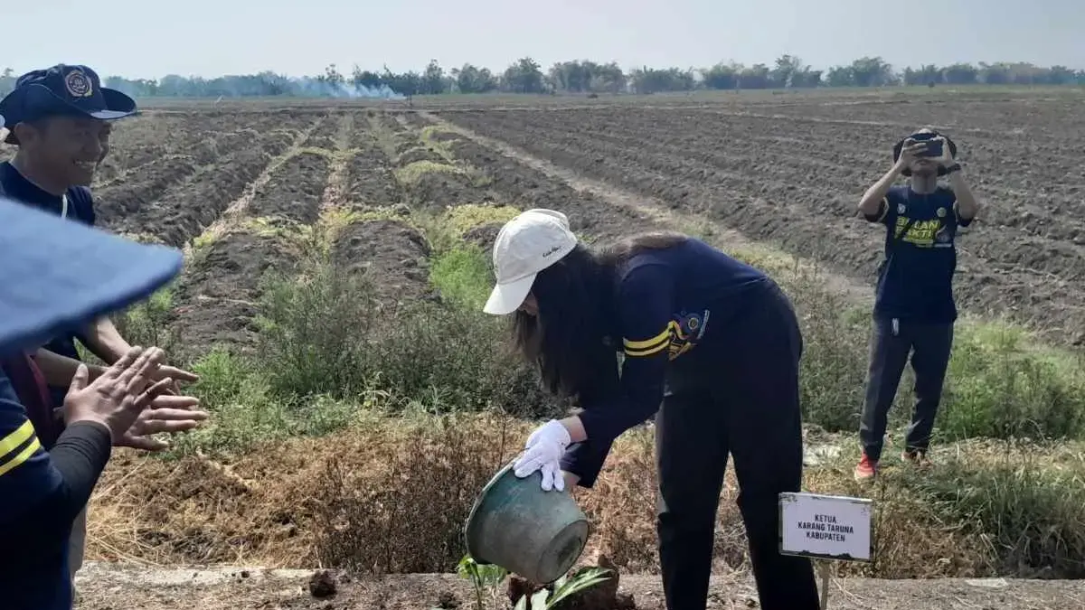 Karang Taruna Kendal Tanam 150 Pohon Sukun, Dusun Sono Disiapkan Jadi Sentra UMKM Pangan Karang Taruna Kendal Tanam 150 Pohon Sukun, Dusun Sono Disiapkan Jadi Sentra UMKM Pangan