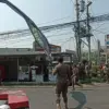 Langgar Aturan dan Pajak, Puluhan Reklame Liar dan Spanduk di Kendal Ditertibkan Satpolkar