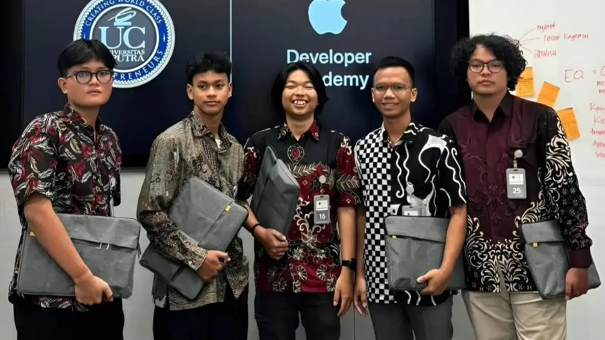 Lolos Apple Foundation Program 2026, 5 Mahasiswa Teknik Informatika USM Ikuti Pelatihan iOS di Surabaya Lolos Apple Foundation Program 2026, 5 Mahasiswa Teknik Informatika USM Ikuti Pelatihan iOS di Surabaya