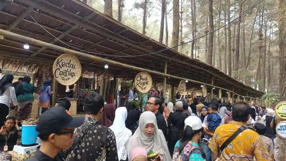 Pakai Kreweng dan Bayar QRIS, Bazar Kenduri Batik Batang Sinyal Buka Kembali Pasar Minggon Jatinan