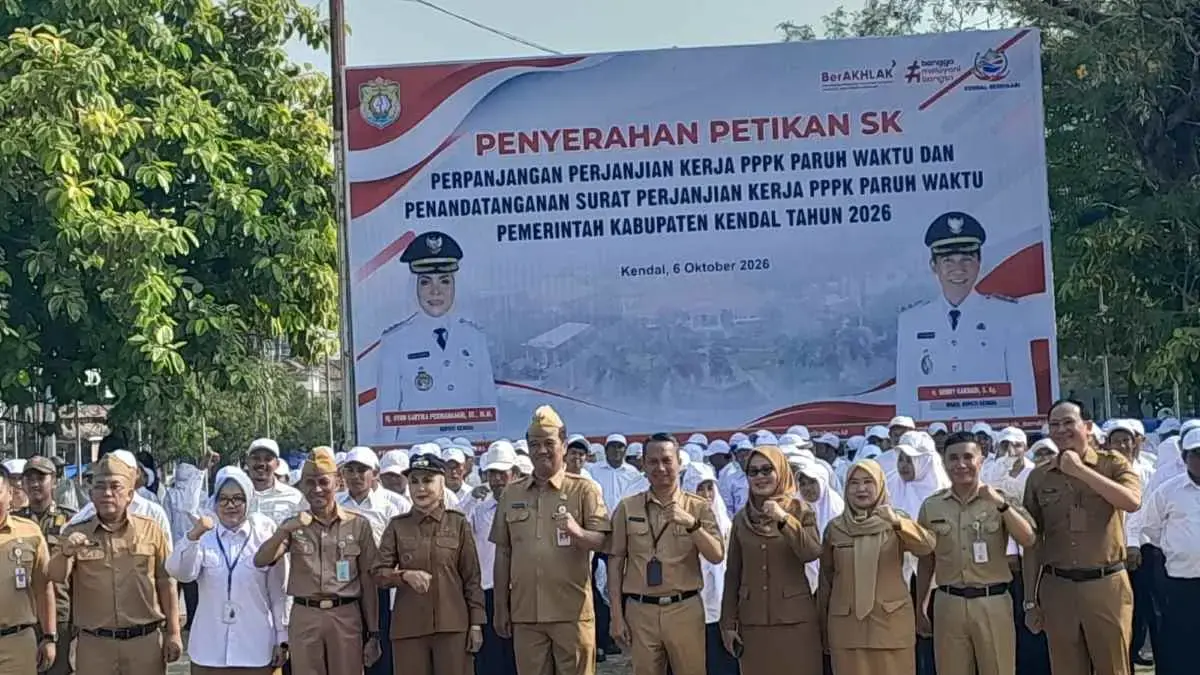 Pemkab Kendal Perpanjang Masa Kerja 1.082 PPPK Paruh Waktu, Bupati Minta Layanan Makin Optimal Pemkab Kendal Perpanjang Masa Kerja 1.082 PPPK Paruh Waktu, Bupati Minta Layanan Makin Optimal