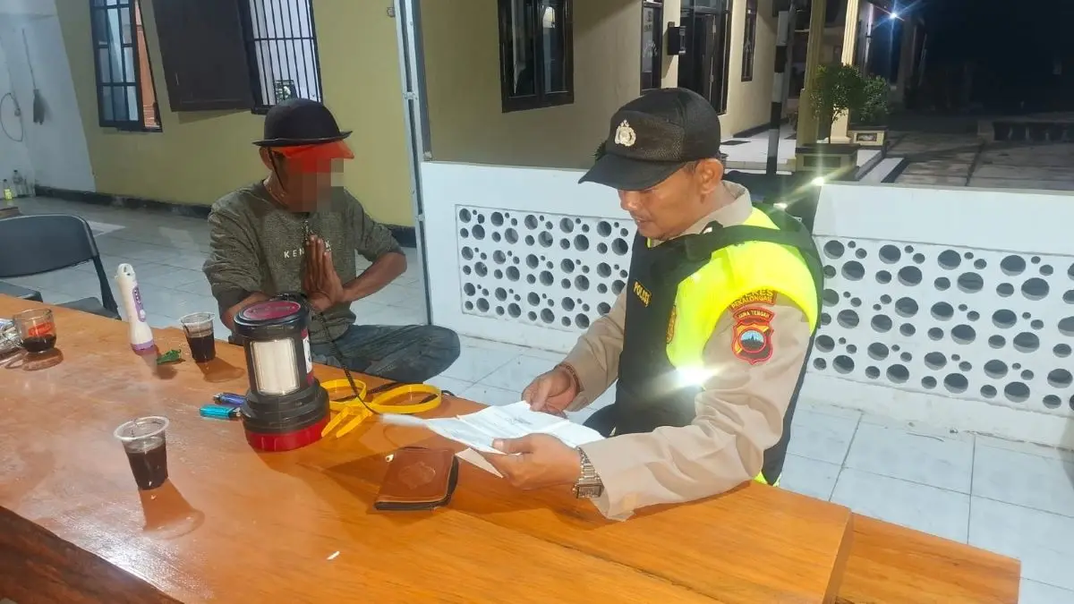 Polisi Amankan Pria Depresi Asal Magetan di Paninggaran Pekalongan, Koordinasi dengan Dinsos untuk Pemulangan Polisi Amankan Pria Depresi Asal Magetan di Paninggaran Pekalongan, Koordinasi dengan Dinsos untuk Pemulangan