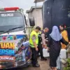 Polsek Paninggaran dan PMI Salurkan Bantuan Air Bersih untuk Warga Desa Werdi Pekalongan