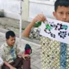 Rayakan Hari Batik, SKB Kota Pekalongan Ajak Murid Inklusi Belajar Membatik Pakai Pelepah Pisang