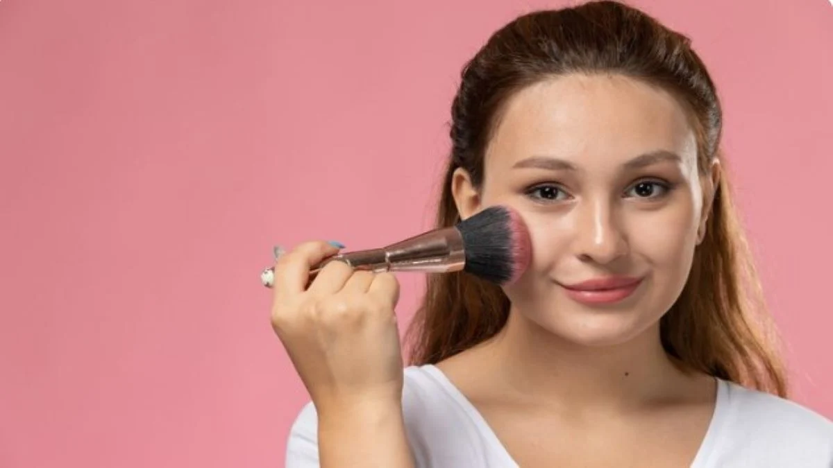 10 Rekomendasi Foundation Minim Oksidasi yang Ringan dan Tahan Lama! Cocok untuk Kulit Berminyak foundation minim oksidasi