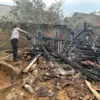 Rumah Warga Sukorejo Kendal Ludes Terbakar, Api Merembet hingga Kandang Sapi