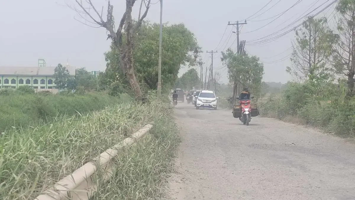 Sempat Viral Rusak Parah, Pemkot Pekalongan Anggarkan Rp 4,4 Miliar Cor Beton Jalan HM Chaeron Sempat Viral Rusak Parah, Pemkot Pekalongan Anggarkan Rp 4,4 Miliar Cor Beton Jalan HM Chaeron